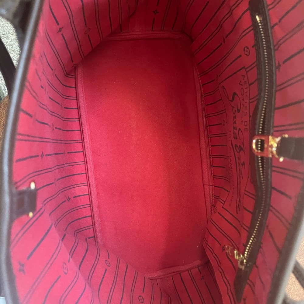 Louis Vuitton Neverfull MM Damier Ebene Tote. - Picture 7 of 8